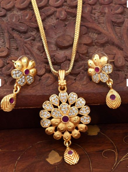 Micro Gold Plated Ad Diamond Studded Fancy Flower Pendant Set With Forming Chain For Women - Image 3